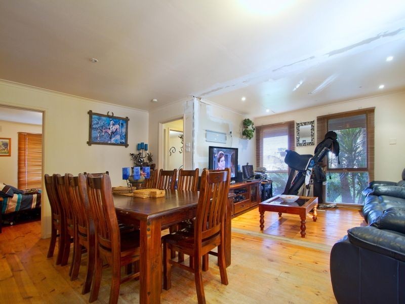 64 Myers Rd, Bittern VIC 3918