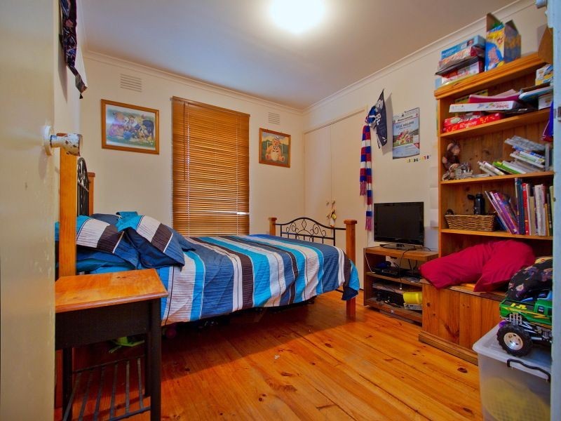 64 Myers Rd, Bittern VIC 3918