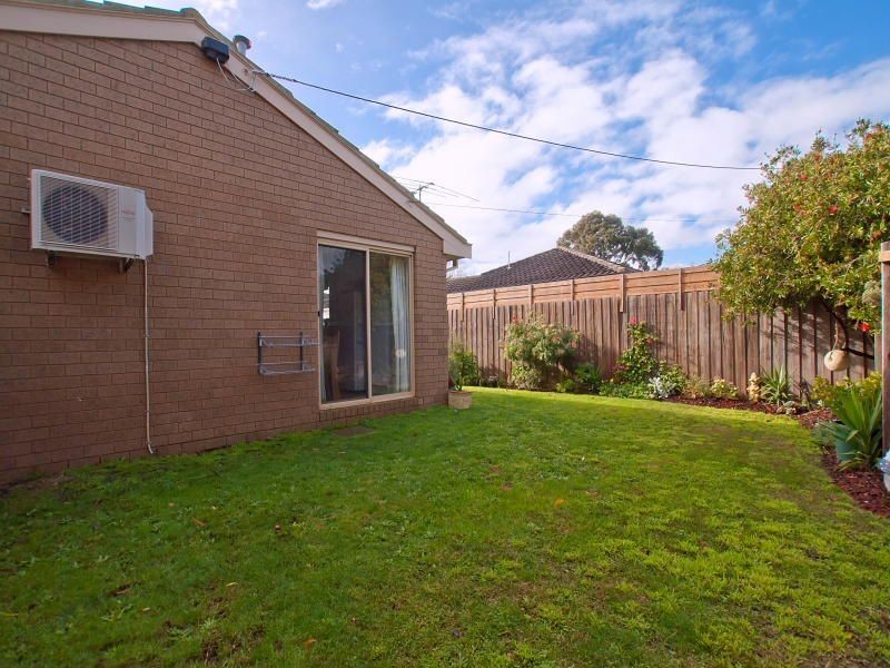 2/14 Spring Street, Hastings VIC 3915