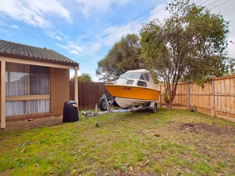 2/14 Spring Street, Hastings VIC 3915