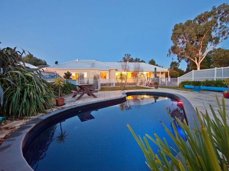 17 Sandstone Island Circle, Bittern VIC 3918