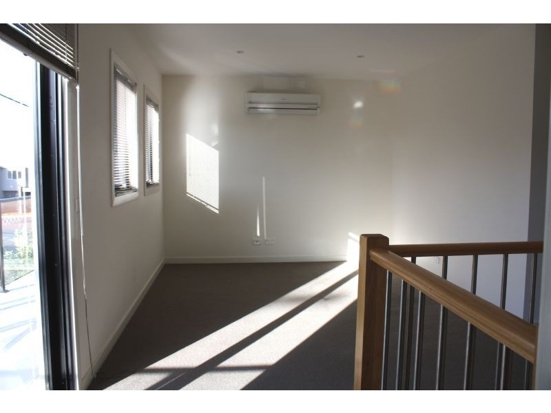 1 Hodgins Rd, Hastings VIC 3915