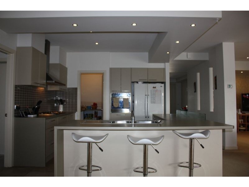 4 Lewis St, Hastings VIC 3915