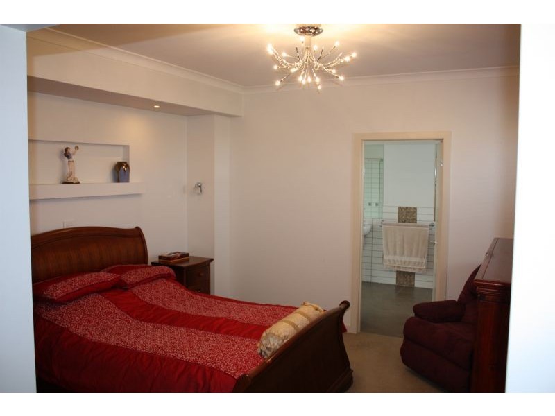 4 Lewis St, Hastings VIC 3915