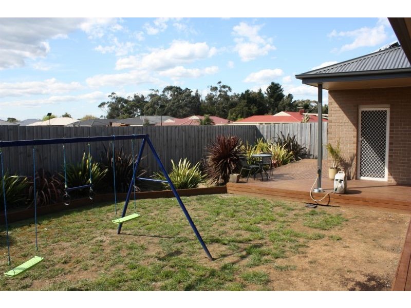 4 Lewis St, Hastings VIC 3915