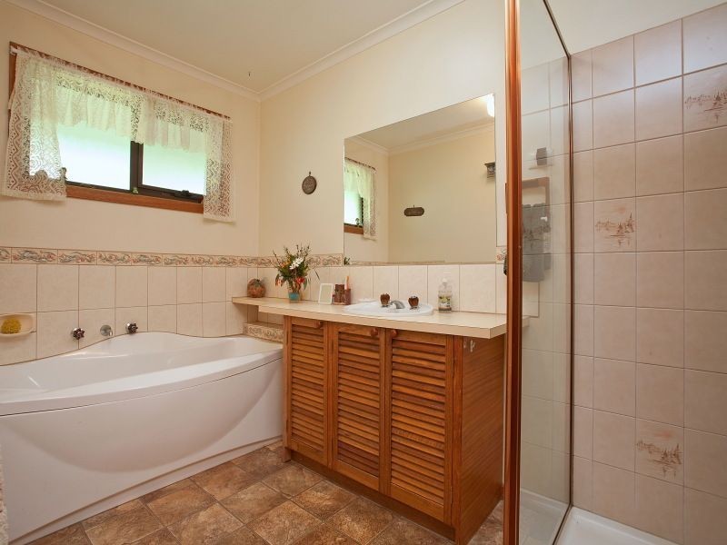 2 Pineview Lane, Hastings VIC 3915