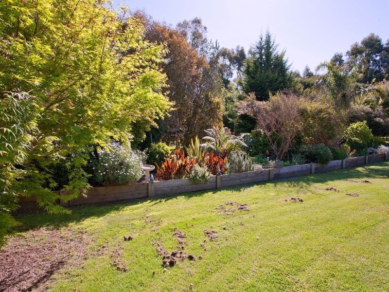 2 Pineview Lane, Hastings VIC 3915