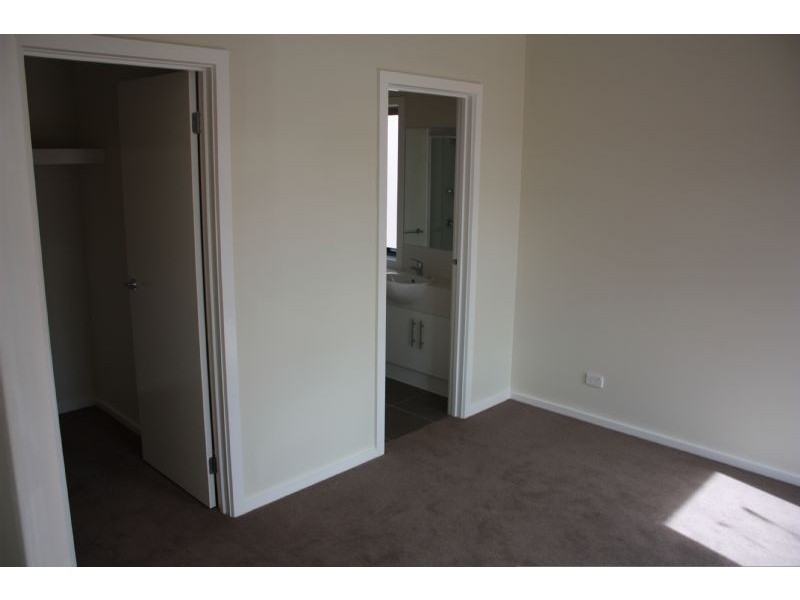 26/290-300 High St, Hastings VIC 3915