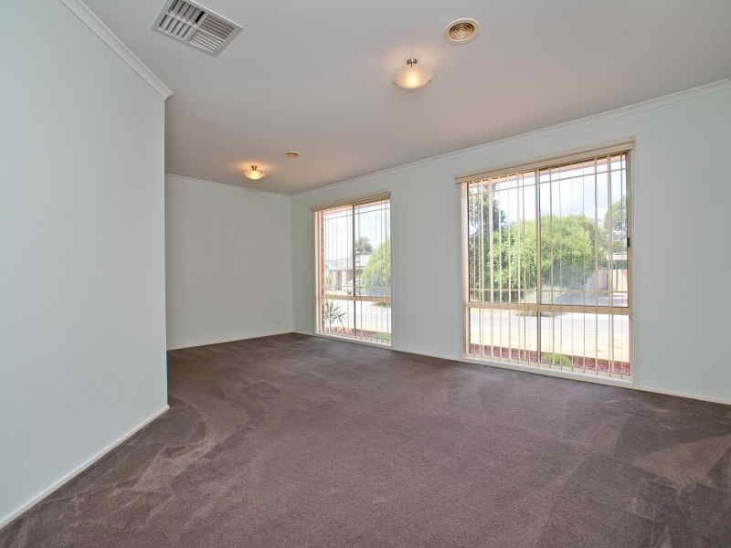 18 Brydon Court, Hastings VIC 3915