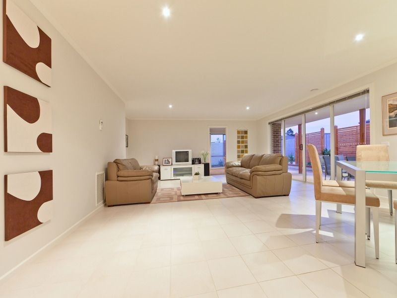 38 Melaleuca Drive, Hastings VIC 3915