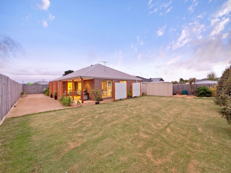 38 Melaleuca Drive, Hastings VIC 3915