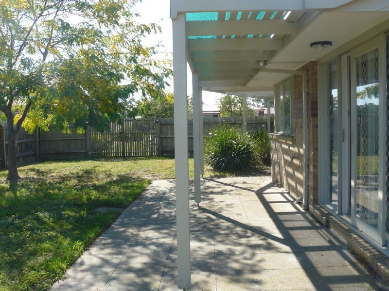 11 Greythorn Rd, Hastings VIC 3915