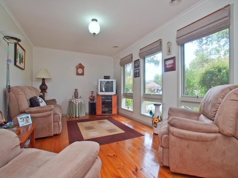 10 WILLS STREET, Hastings VIC 3915