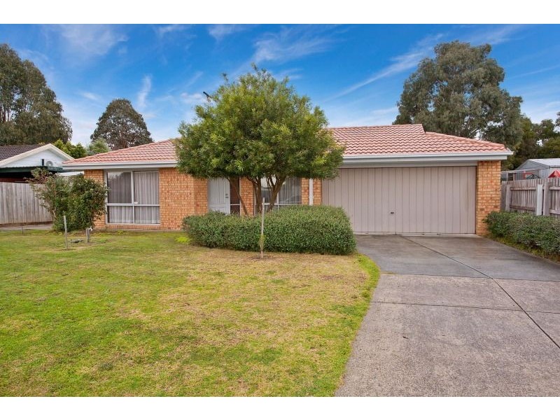 8 Thomas Place, Hastings VIC 3915