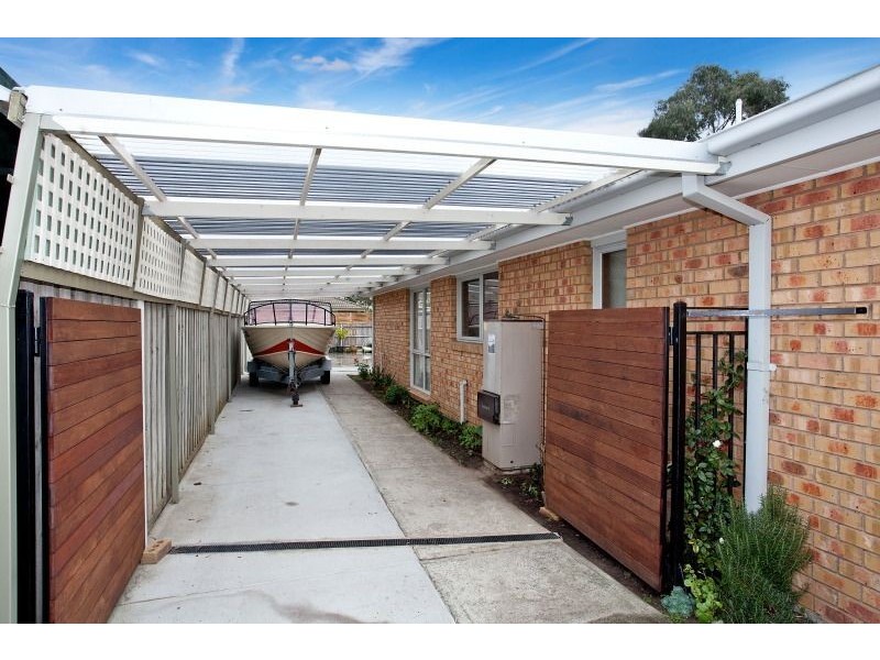 8 Thomas Place, Hastings VIC 3915