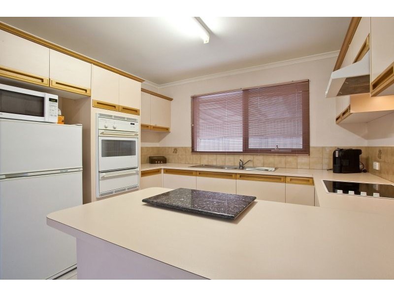 8 Thomas Place, Hastings VIC 3915