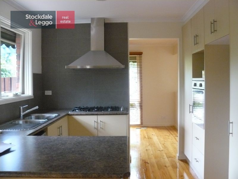 13 Olympic Ave, Frankston VIC 3199