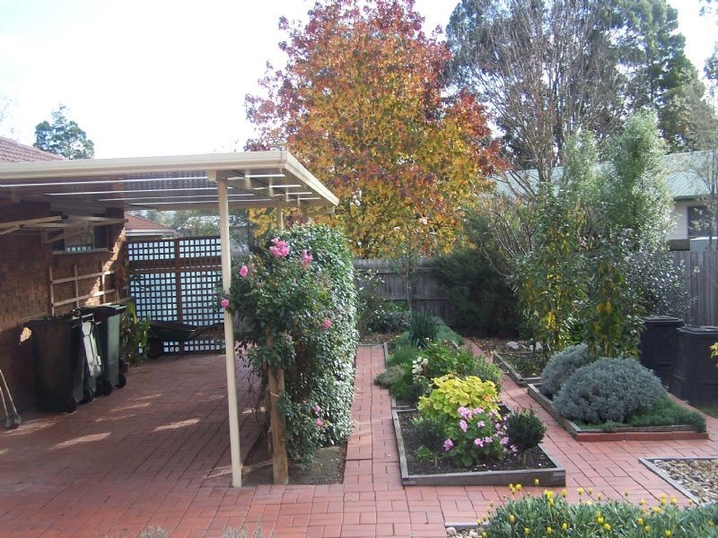 11 Centenary Drive, Trafalgar VIC 3824