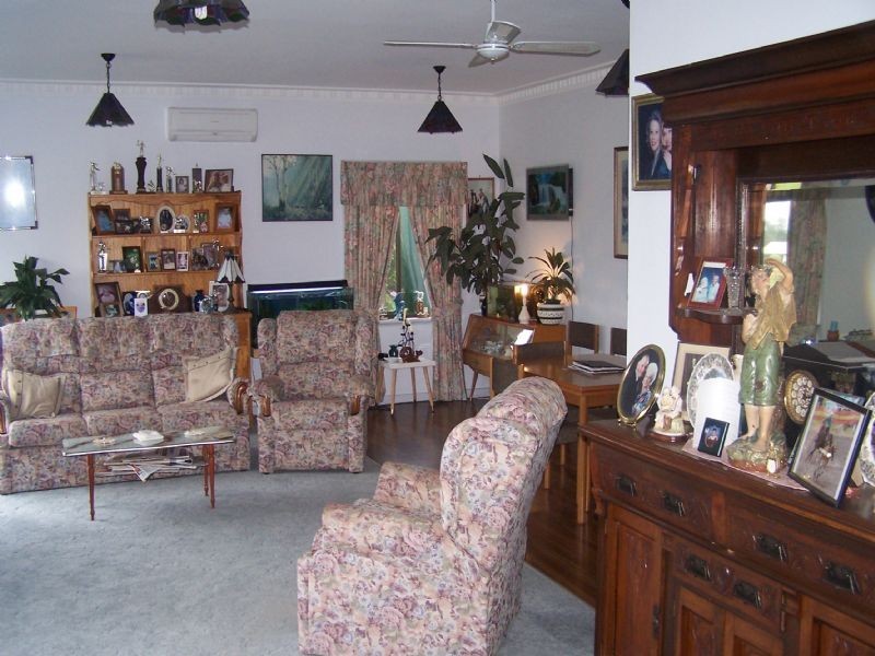 489 Mountain Glen Drive, Trafalgar VIC 3824