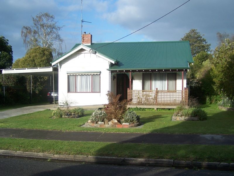 2 Princes Avenue, Trafalgar VIC 3824