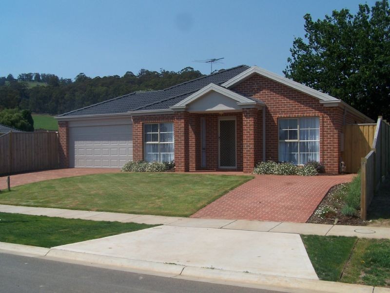 20 Vincent Boulevard, Trafalgar VIC 3824