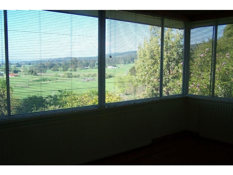 8 Slatters Road, Trafalgar VIC 3824