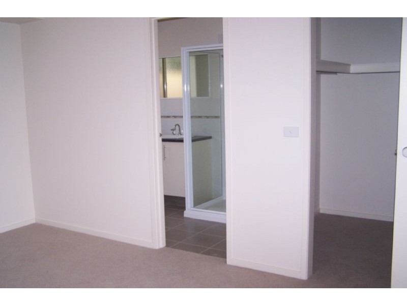 2/33 Rollo Street, Yarragon VIC 3823