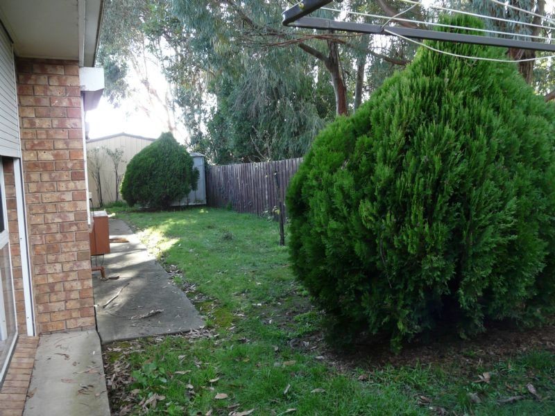 2/4 Centenary Drive, Trafalgar VIC 3824