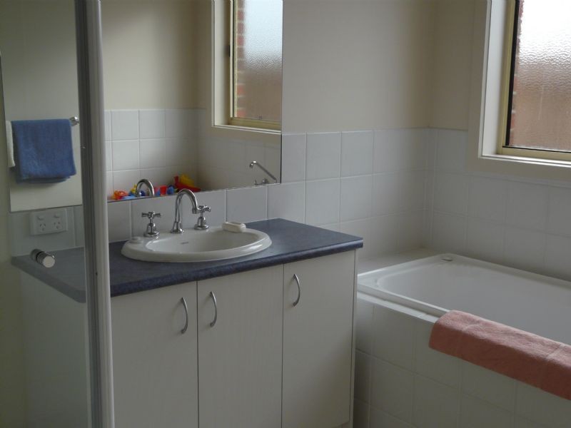 44 Vincent Boulevard, Trafalgar VIC 3824