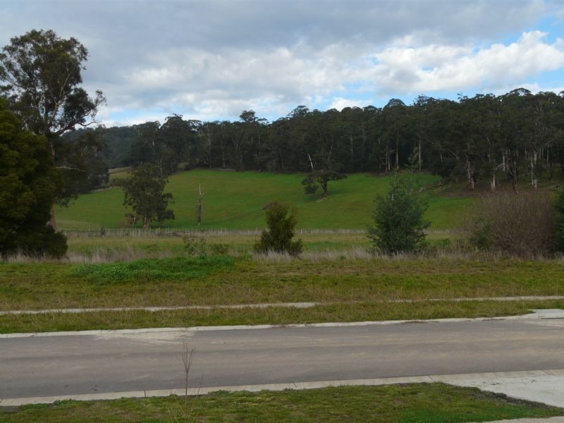 44 Vincent Boulevard, Trafalgar VIC 3824