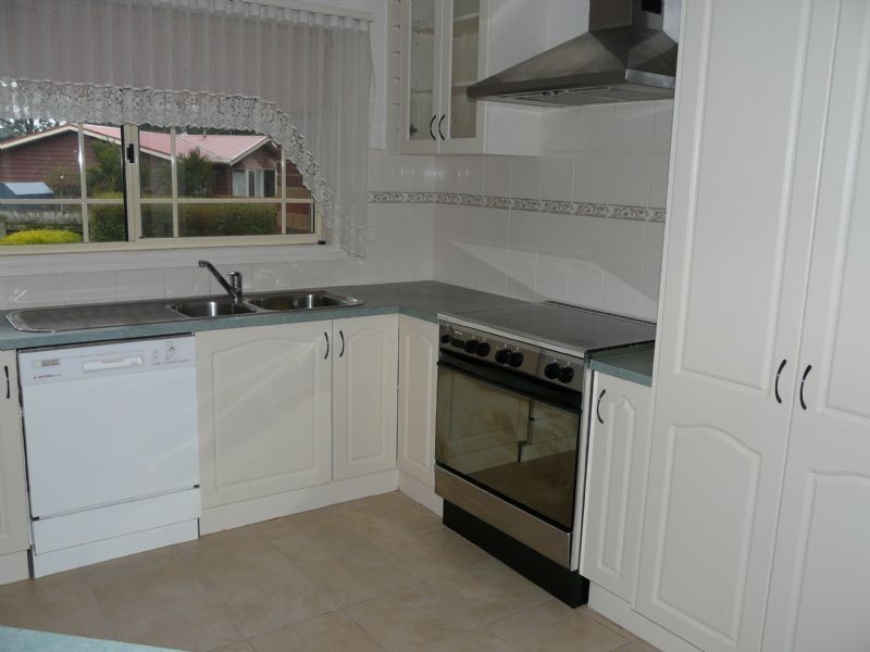 12 Page Court, Trafalgar VIC 3824