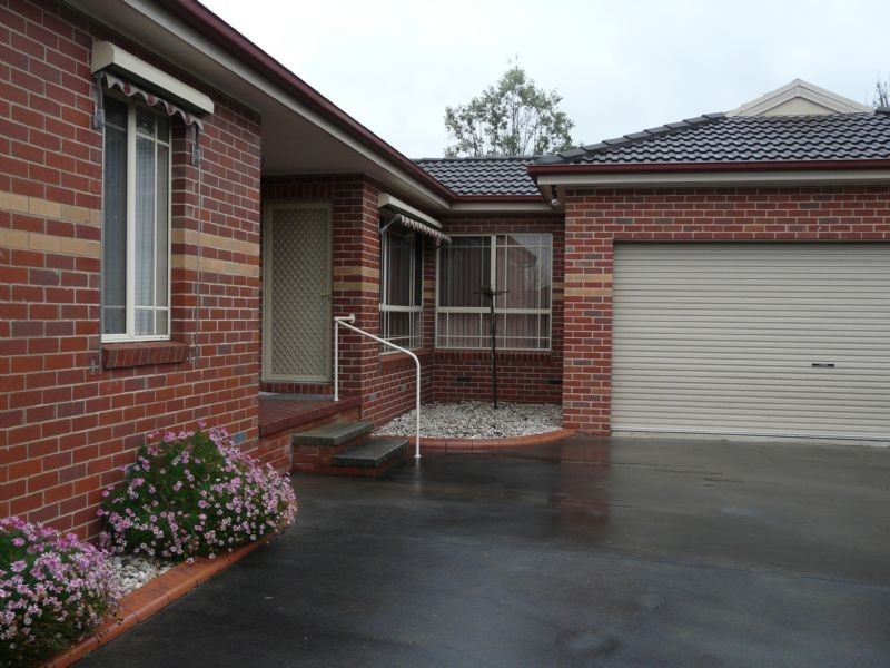 12 Page Court, Trafalgar VIC 3824