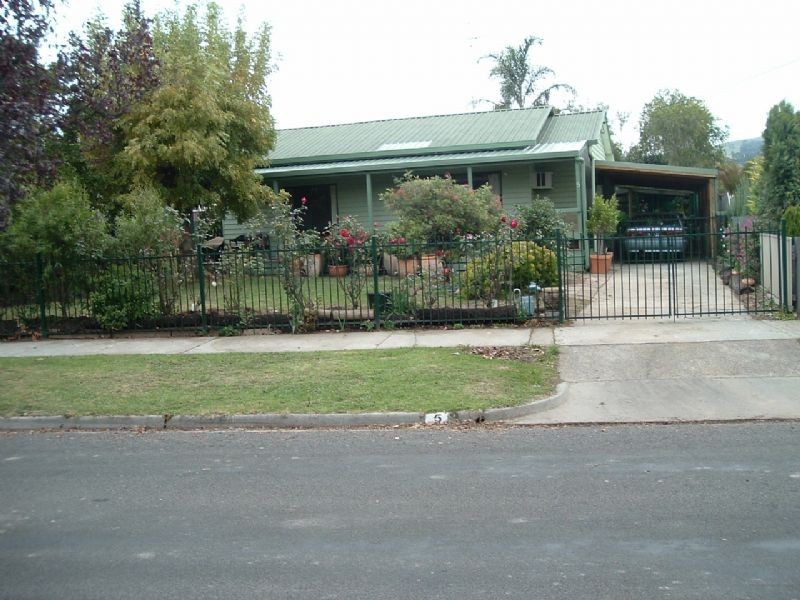 5 Brown Street, Trafalgar VIC 3824