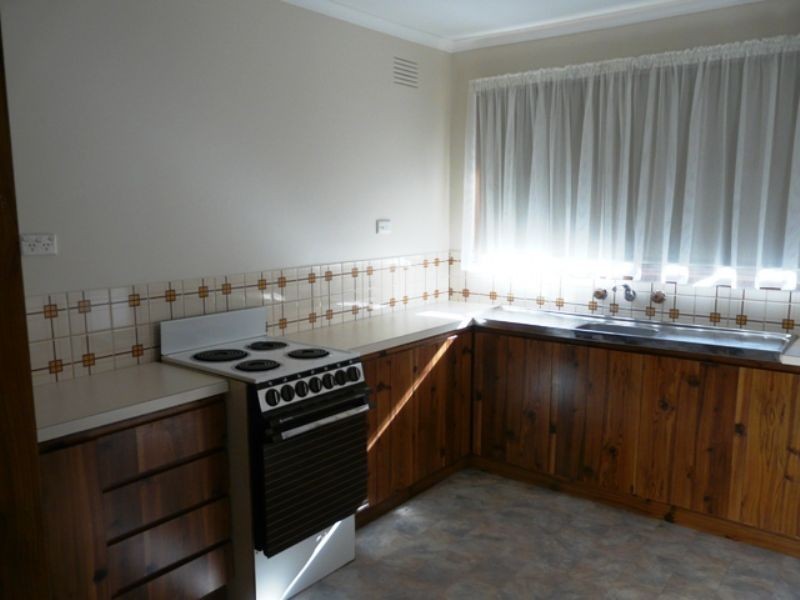 4/3 Hyland Street, Moe VIC 3825