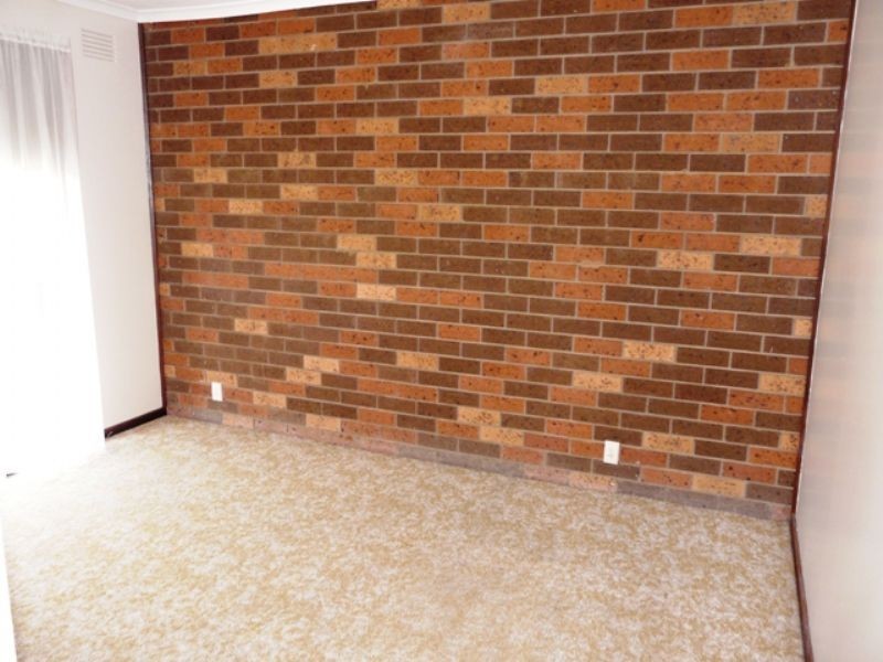 4/3 Hyland Street, Moe VIC 3825