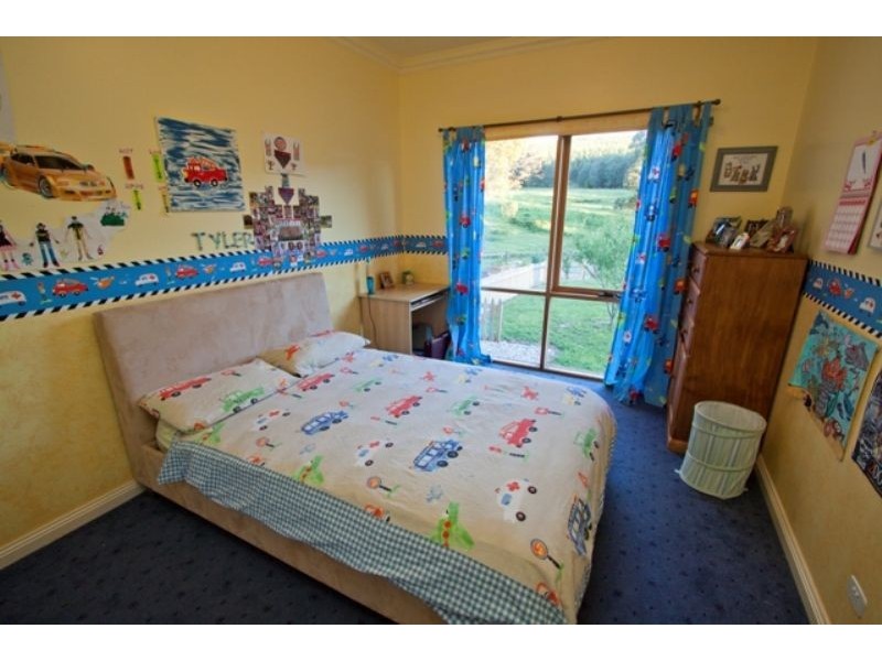 135 Melaleuca Drive, Trafalgar East VIC 3824