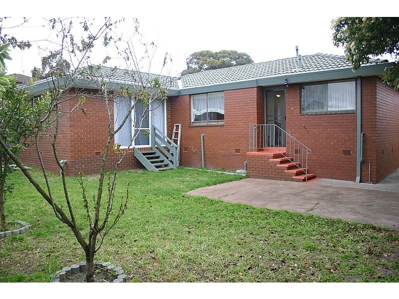 15 Narambi Crescent, Frankston VIC 3199