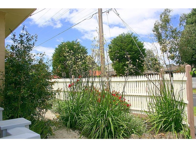 2 Barry Street, Seaford VIC 3198