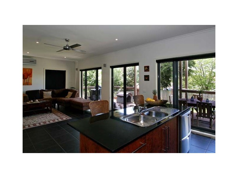 11 Helen Street, Frankston South VIC 3199