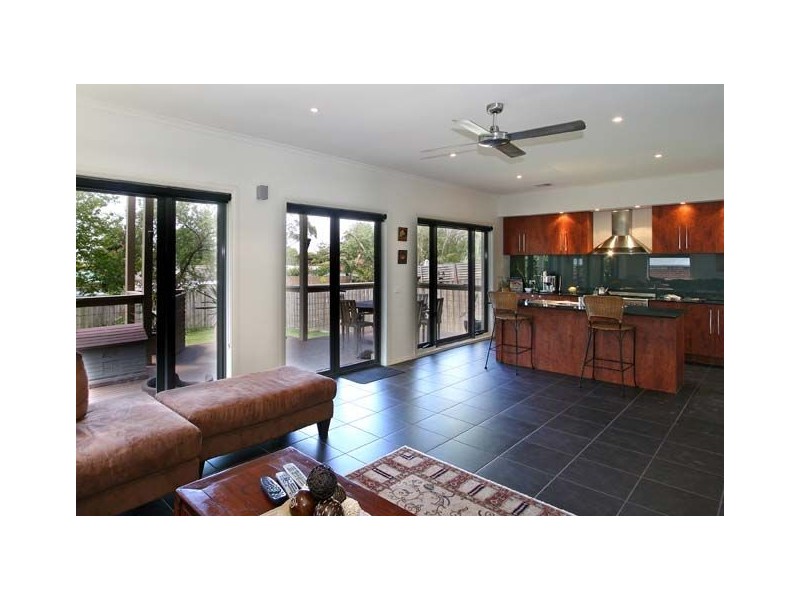 11 Helen Street, Frankston South VIC 3199