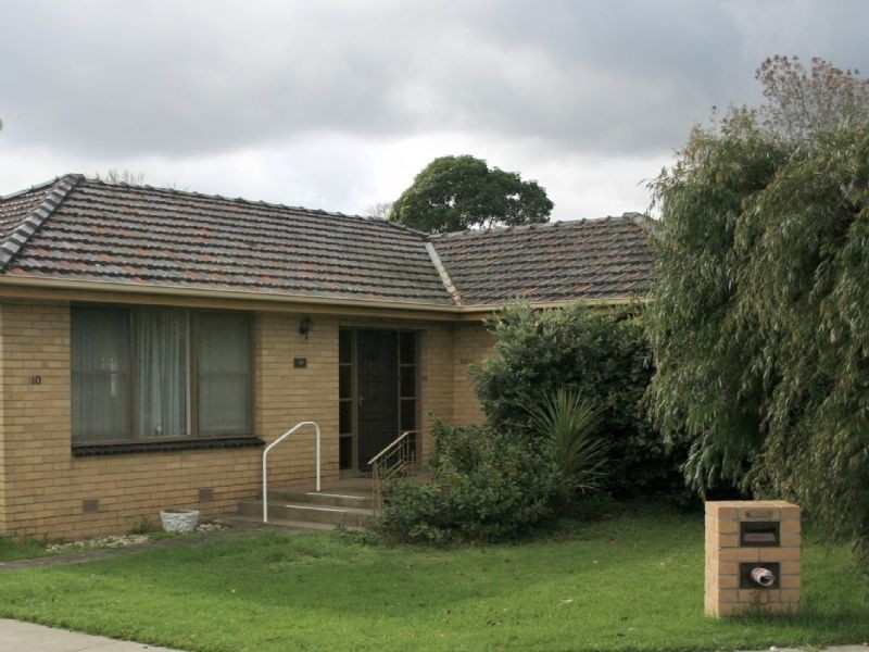 10 TOWERHILL ROAD, Frankston South VIC 3199