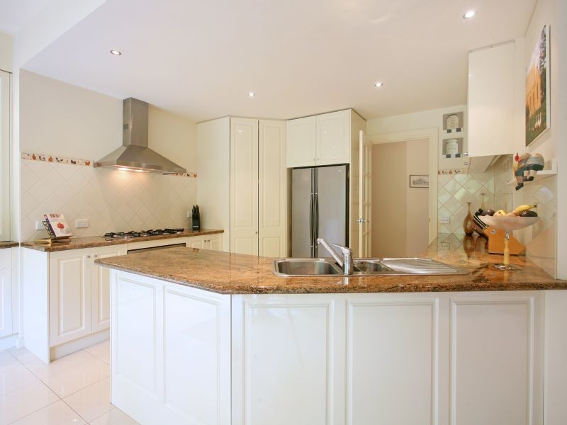 1 Sweet Fern Dell, Frankston South VIC 3199