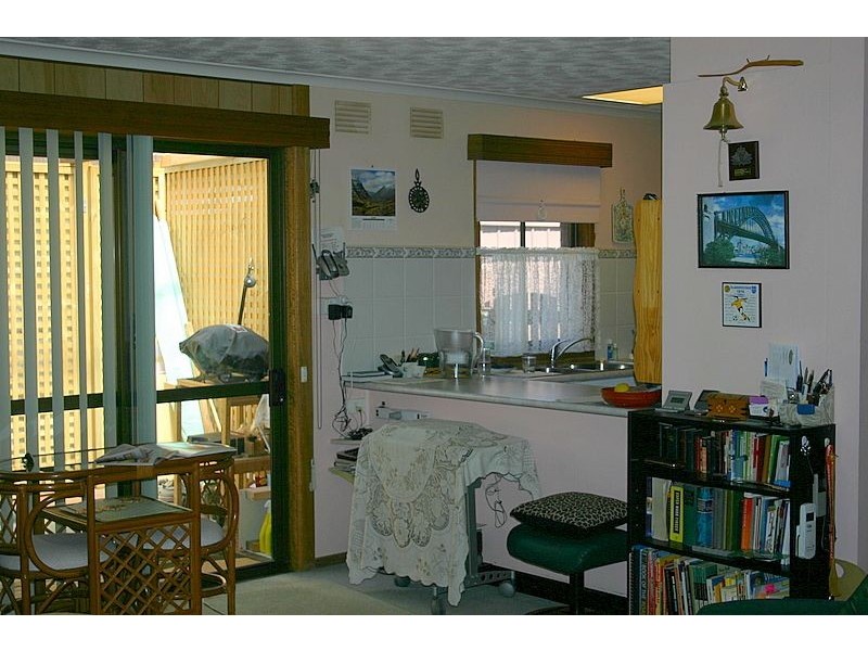 4 Valley Road, Frankston VIC 3199