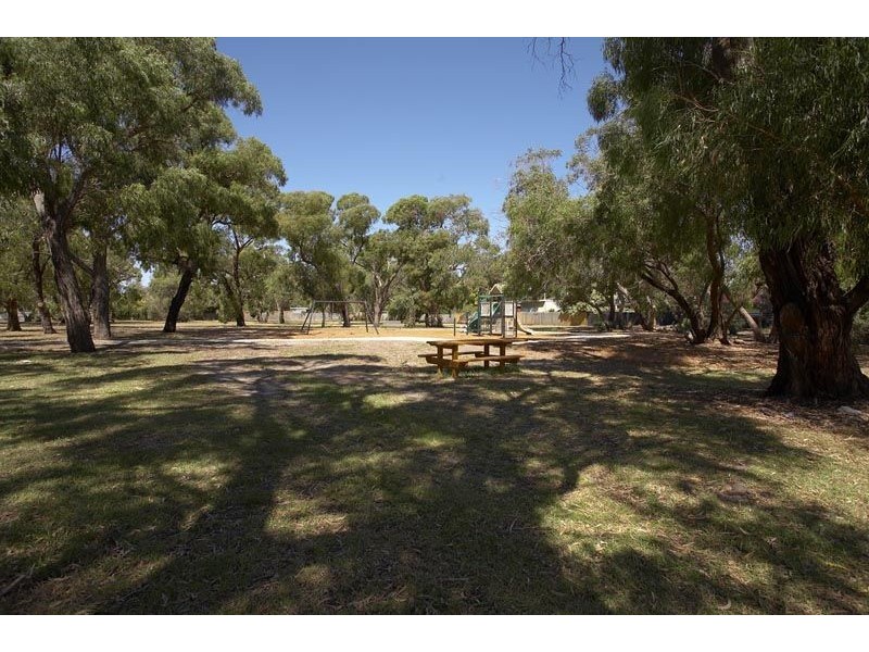 72 Lindrum Road, Frankston VIC 3199