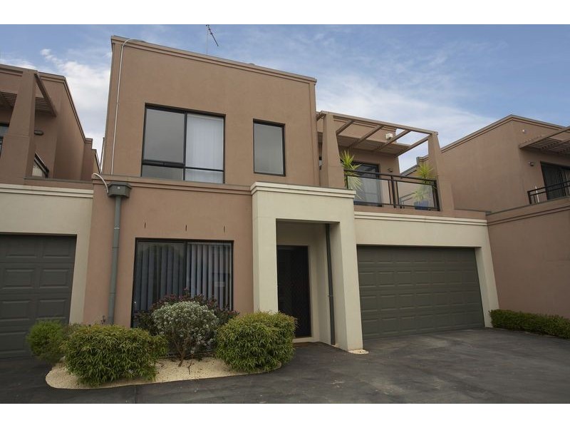 3/284-285 Nepean Highway, Seaford VIC 3198