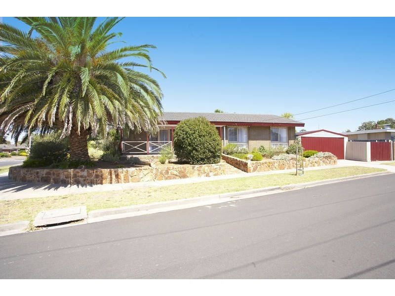 30 Barclay Avenue, Frankston VIC 3199