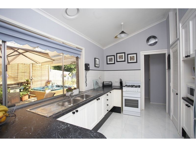 30 Barclay Avenue, Frankston VIC 3199