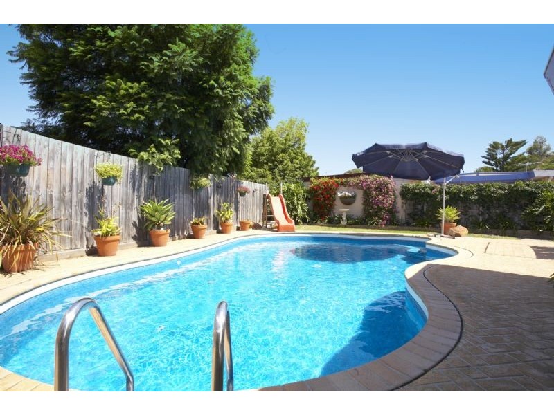 30 Barclay Avenue, Frankston VIC 3199