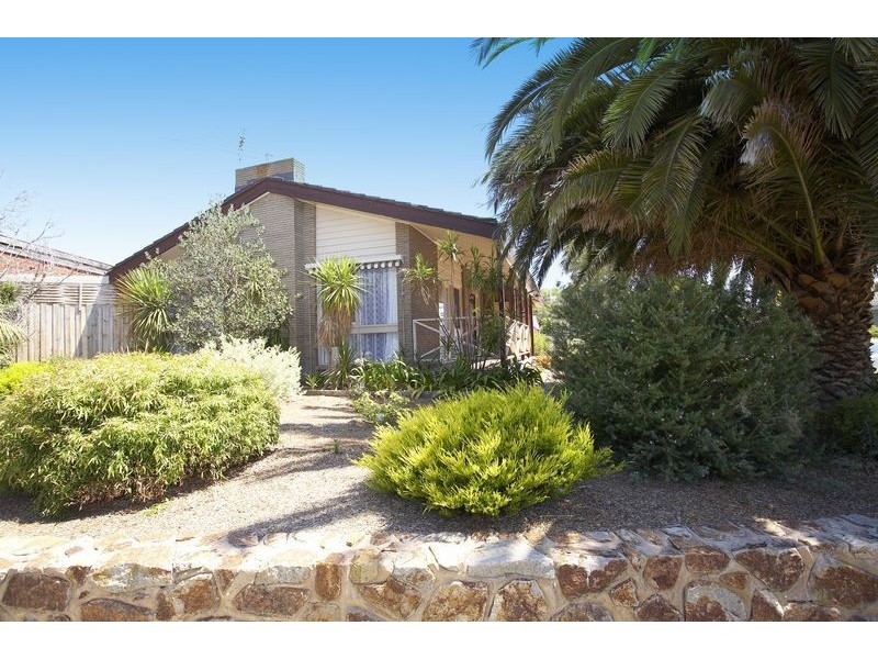 30 Barclay Avenue, Frankston VIC 3199