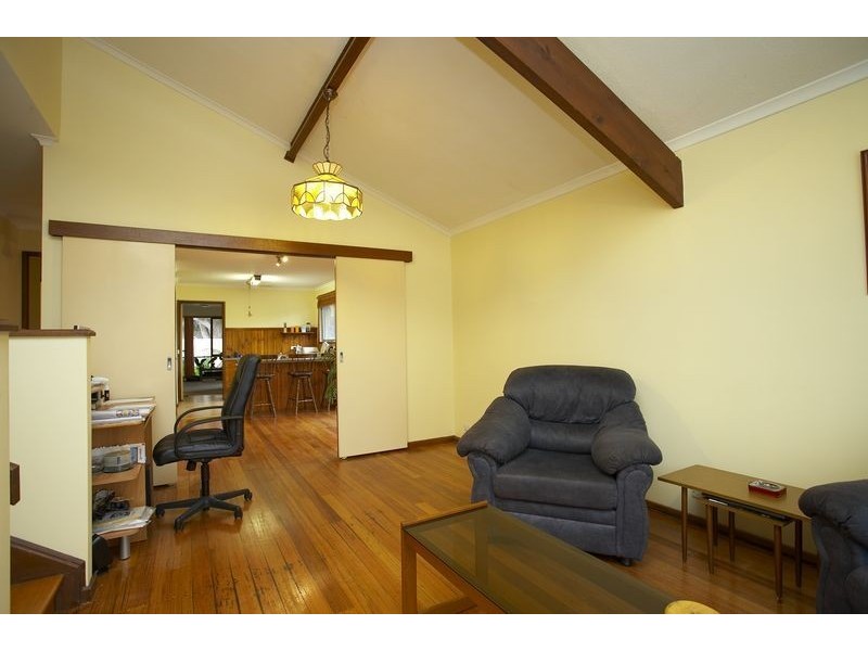 19 Escabon Grove, Frankston VIC 3199